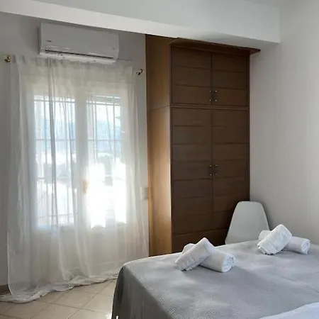 Beachfront-santa Marina Vacation Parikia (Paros)