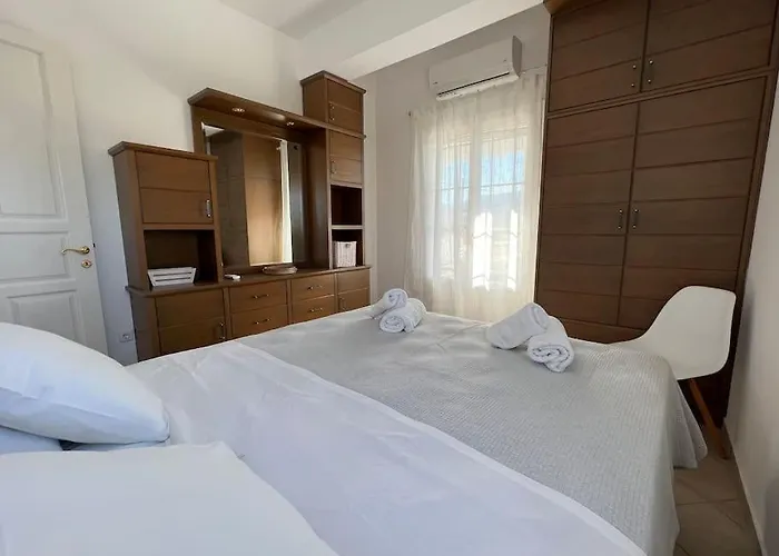 Beachfront-santa Marina Vacation Tatil Evi *