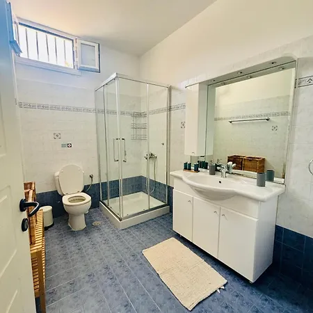 Beachfront-santa Marina Vacation Tatil Evi Páros