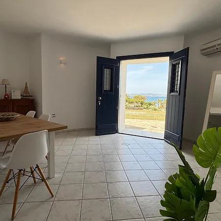 Beachfront-santa Marina Vacation Tatil Evi