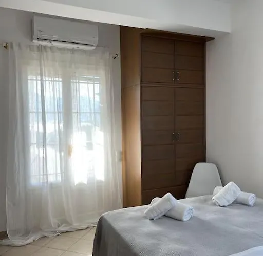 Beachfront-santa Marina Vacation باروس